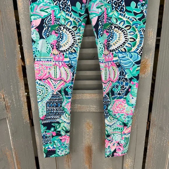 Lilly Pulitzer Girl's Maia Leggings Lookin Sharp NWOT Sz L (8-10) - Picture 4 of 13